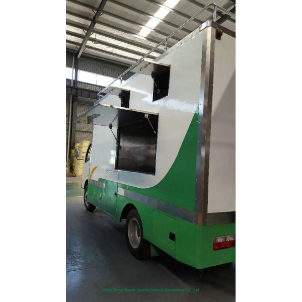 DFAC RHD / LHD 4x2 / 4x4 Mobile Kitchen Truck For Food Cooking And Selling