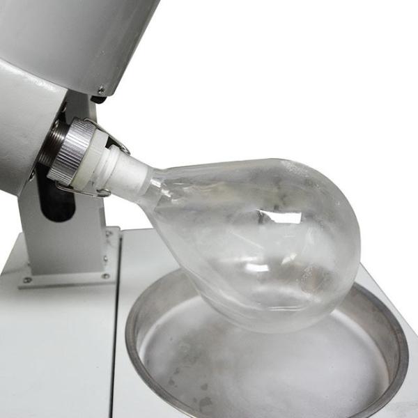 700*440*1005 mm Vacuum Essential Oil Distillation Rotary Evaporator with Long Service Life and Fast Distillation Speed
