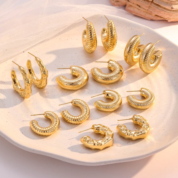Popular Geometry U-shaped 18K Gold Earrings Water Drop Studs Irregular Hollow Women Earring Wholesale