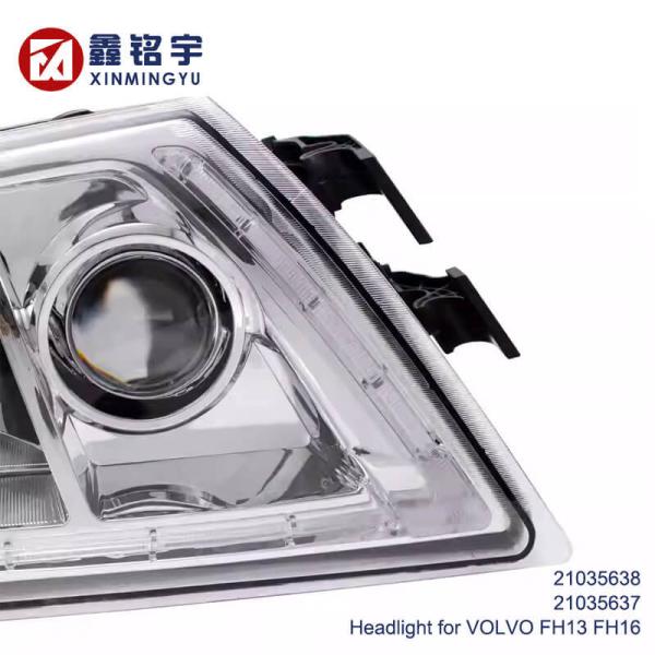Volvo FH FM Truck Headlight 21035638 21035637 High-Quality Replacement