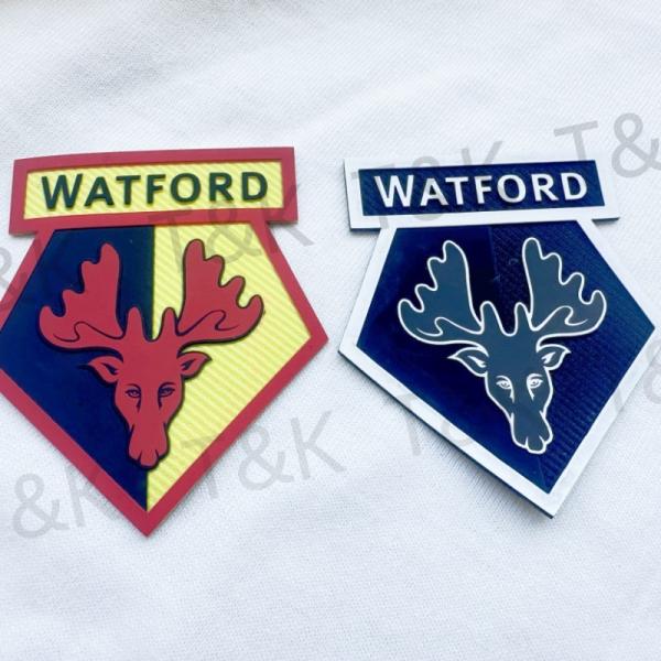 Футболка напечатанная шелковой ширмой изготовленная на заказ латает силикон передачи тепла для пальто