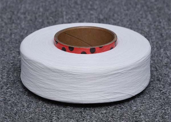 Um fio desencapado 210D/fio branco cru do Spandex brilhante da categoria para a coberta e o Webbing