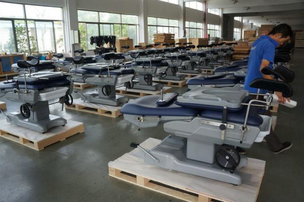Hydraulic Hospital Delivery Bed  For Puerpera  With  Enameled Steel Stucture