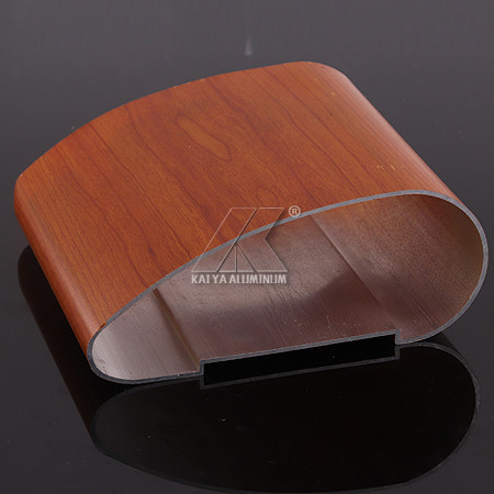 Balustrade d'OEM de longueur adaptée aux besoins du client par grain en bois de