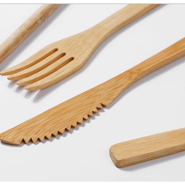 Устранимый бамбуковый столовый прибор ложки вилки ножа устанавливает для западный экспортировать стейка
