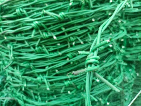 16 Gauge Pvc Coated Barbed Wire For Military Defence