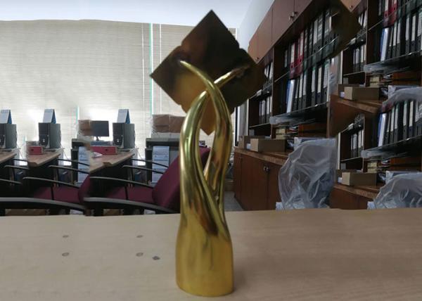 Pintura de bronze personalizada do troféu do copo do metal e tipo de terminação de lustro