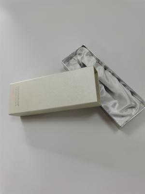 Kraft Paper Box Die Cut Pantone Holographic Rigid Folding Gift Box