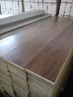 la noix américaine de planche large de la meilleure qualité a machiné le plancher, choisissent la bande