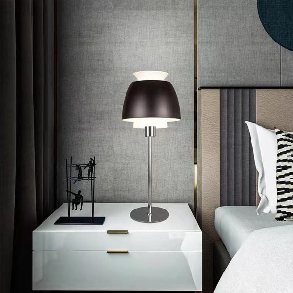 New Arrivals Indoor Decorative Bed Side Light Metal Aluminum Modern Home Decor LED Table Lamp