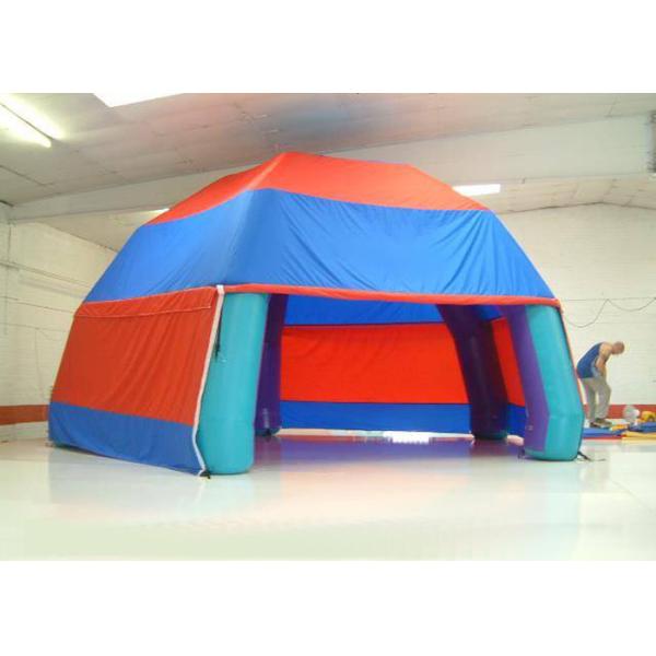 Большие укрытия крупного плана шатра паука шатра Pvc коммерчески шатра раздувные используемые в быках родео резвятся игры