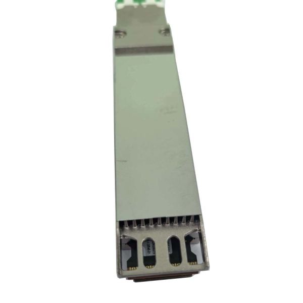 Low-Power 8×106.25Gbps PAM4 Optical Transceiver HZT08002FR4 With Hot-Pluggable QSFP-DD Form Factor