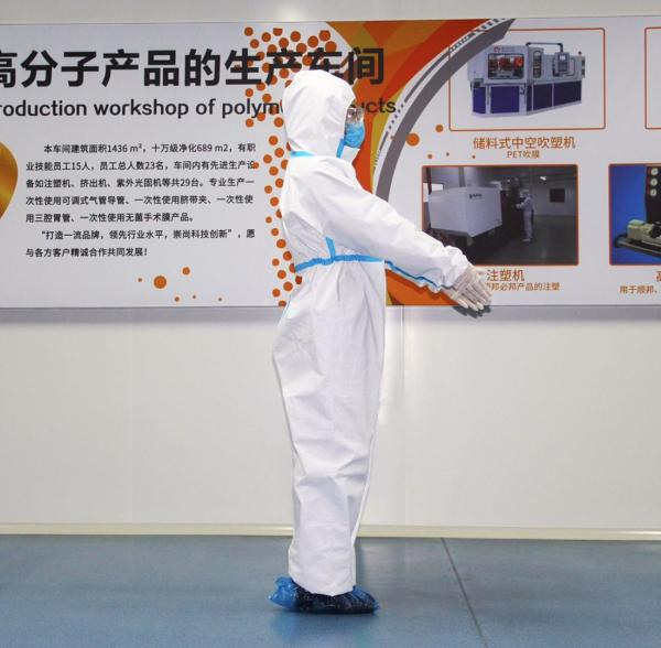 Full Body White Disposable Overalls , Surgical Disposable Protective Coveralls