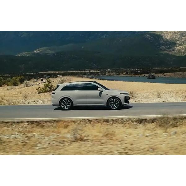 High Performance Lixiang L6 Electric SUV 1.5T Range Extender And 1390km Range