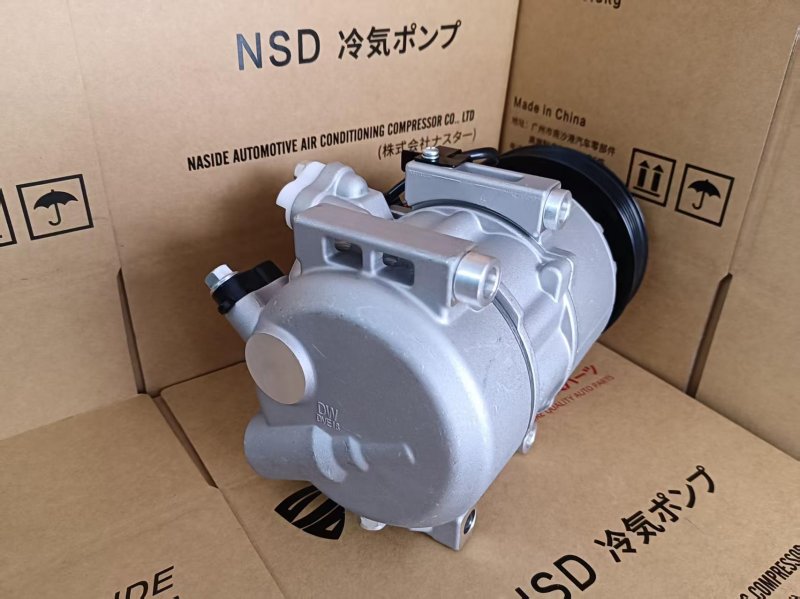 Auto AC Conditioning Compressor For Kia Sorento DVE18 977012P400 97701-2P400
