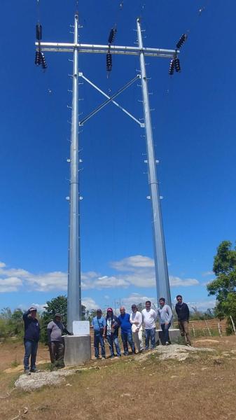 Poteau conique galvanisé à chaud 11KV 33KV