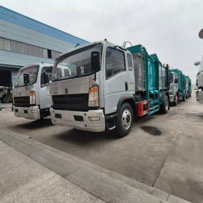 HOWO Automated Side Load Garbage Truck Medical Waste Collection Truck