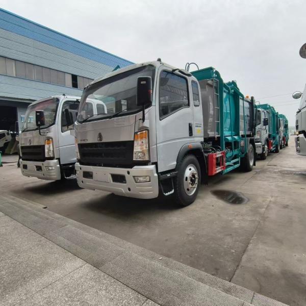 HOWO Automated Side Load Garbage Truck Medical Waste Collection Truck