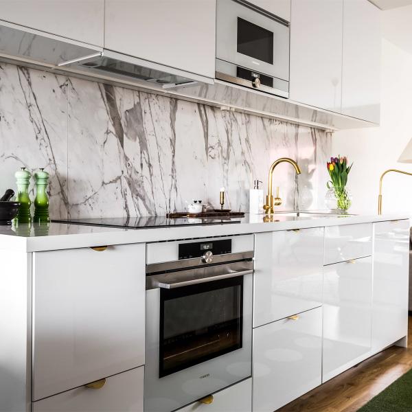 Flat Front Acrylic Kitchen Cabinet Assemble High Gloss White