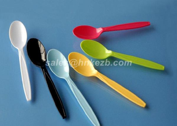 Disposable Colored Plastic Spoons Biodegradable Smooth Surface For Kids