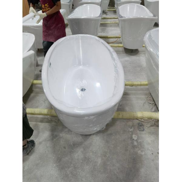 Oval Luxury Freestanding Bathtub Egg Design with Customized Request and Hand Control