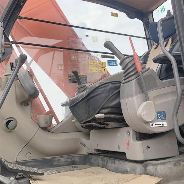 Made in Japan used Hitch ZX240-3 excavator 24 ton with original parts