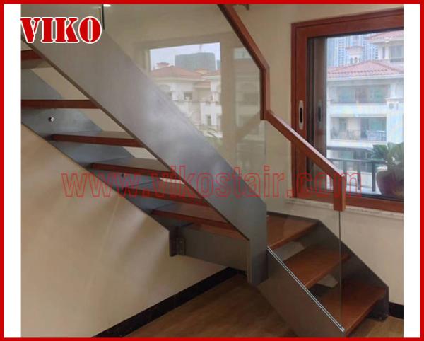 Double Steel Plate Staircase VK21S Railing tempered glass, Handrail b eech Stringer,carbon s