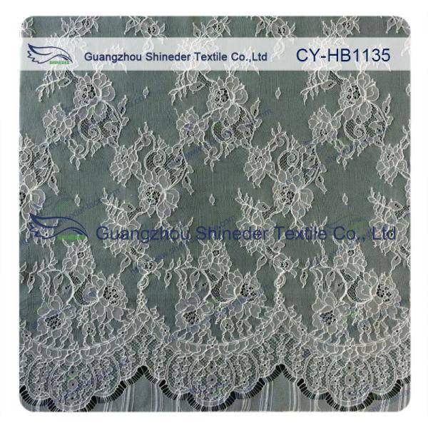 Little Guipure Flower Chantilly Lace Bridal Gown , Scalloped Lace Trim