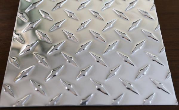Non Slip Alloy Checker Plate , Diamond Aluminum Sheet For Construction Decoration