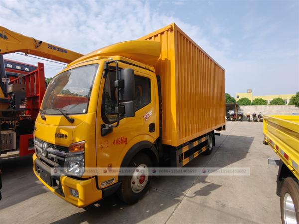 Dongfeng Light Truck 4x2 4x4 Single Double Cabin Van Cargo diesel Mini Cargo Truck