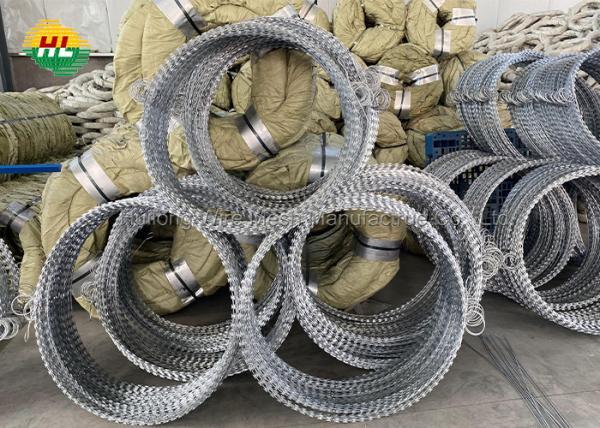 900mm Razor Barbed Wire Fence Heavy Galvanized for Barrier Safety
