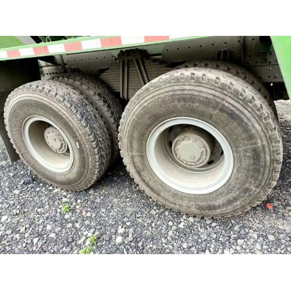 SINOTRUCK Howo Used Cement Mixer Trucks 4 Axles 2015 Year XT5310GJBZZ38G5