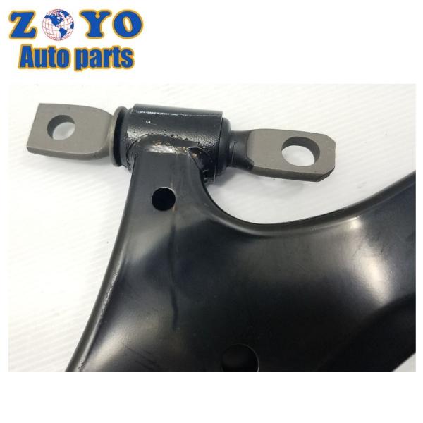 OE NO. 48068-33090 Montagem de automóveis Toyota Braço de controlo dianteiro direito para Toyota Camry SIENTA