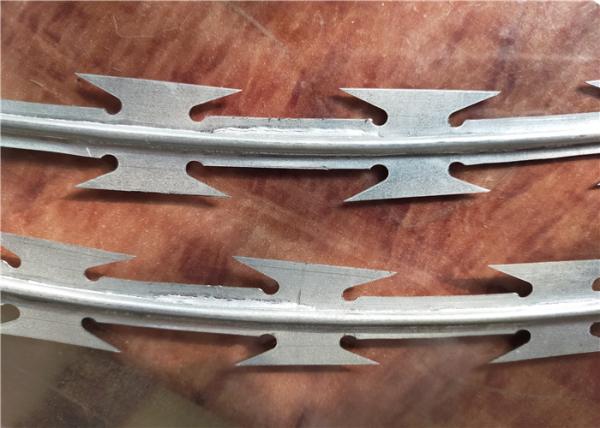 CBT -65 Razor Concertina Barbed Wire HD Galvanized Zinc Low Carbon Steel