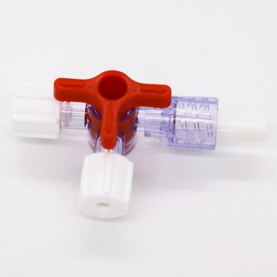 Um dois torneira de regulagem do fechamento de Luer da torneira da infusão de três maneiras médico