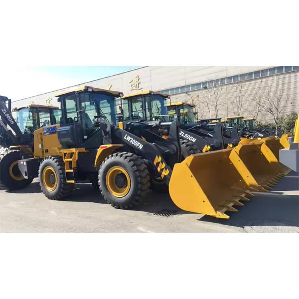 XCMG LW300KN 3ton Rc Wheel Loader Smooth Operation and Fast Hydraulic Cycle Time-Raise