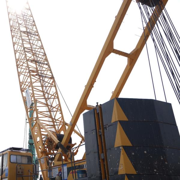 85000kgs Used Crawler Cranes XGC85 Second Hand Crawler Cranes