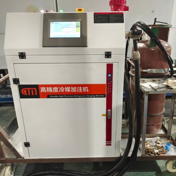 Safe Refrigerant Charging Machine wtih charging speed ranges from 40g/s to 200g/s