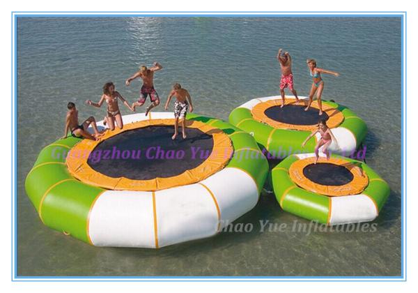 2015 Inflatable Water Sports Equipment with Trampoline (CY-M2077)