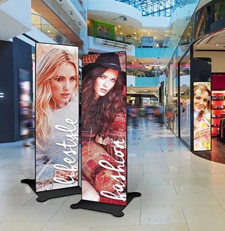 Led Advertising Adigital Sign P2.5 Led Poster Display Screen in Store/bank/bar/school and Company