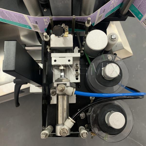 Fully Automatic Round Bottle Labeling Machine 1500W Customized