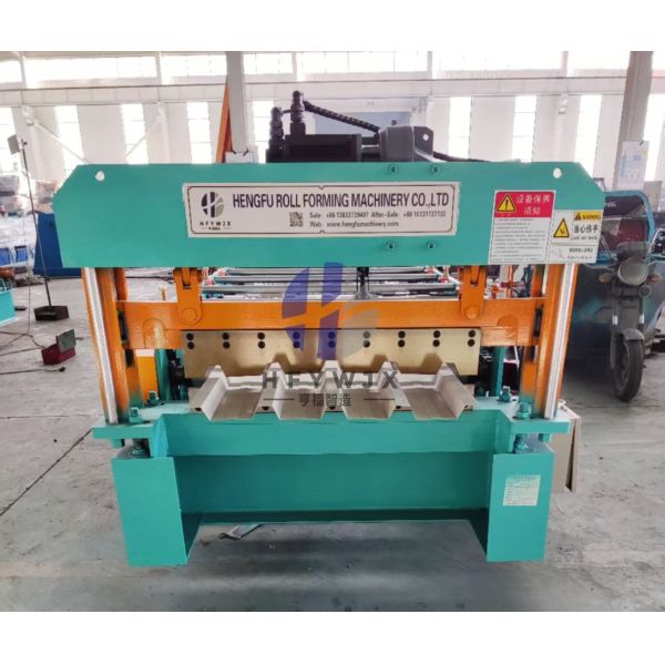 Hengfu IBR 686 Roof Sheet Roll Forming Machine with 40m/min Production Speed, 23 Forming Stations, and PLC Control System for High-Efficiency Trapezoidal Metal Roofing