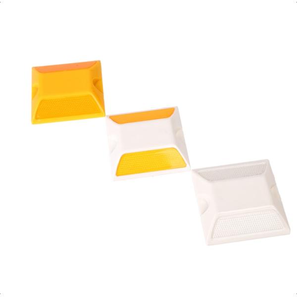 Road Stud Reflectors with 30 Tons Compression Resistance IP>67 Waterproof Grade and Double Side PMMA Reflector for Pavement Markers