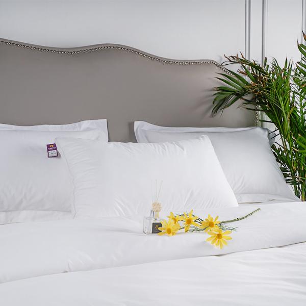 Microfiber Hotel Style Pillows , Hotel Pure Luxury Pillow Polyester For Star Hotel Anti - Apnea