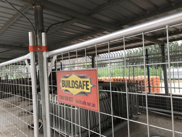 22.00kg Temporary Barrier Fencing / Construction Site Fencing Q235 Steel Materials