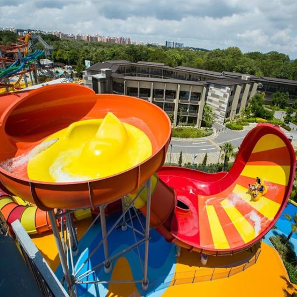 Boomerang en fibre de verre toboggan aquatique pour adultes équipement de jeu aquatique pour terrain de jeux aquatique