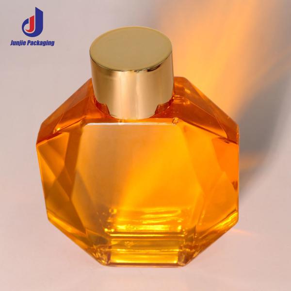 Bouteille à goutte-à-goutte de 10 ml Bouteilles de pulvérisation à logo personnalisé blanches avec couvercle renouvelé