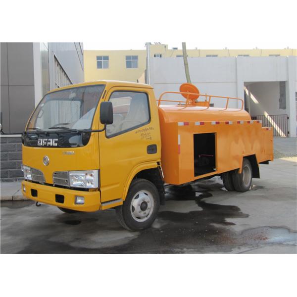 Тележка насоса сточной трубы давления трейлера 5000Л автоцистерны Донфенг 4кс2 небольшая высокая