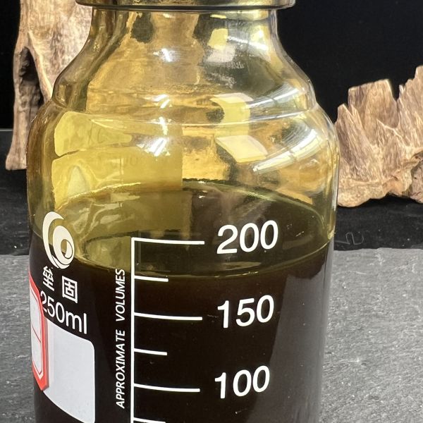CO2 Supercritical Fermented Agarwood Essential Oil 10.5 Middle Eastern Style