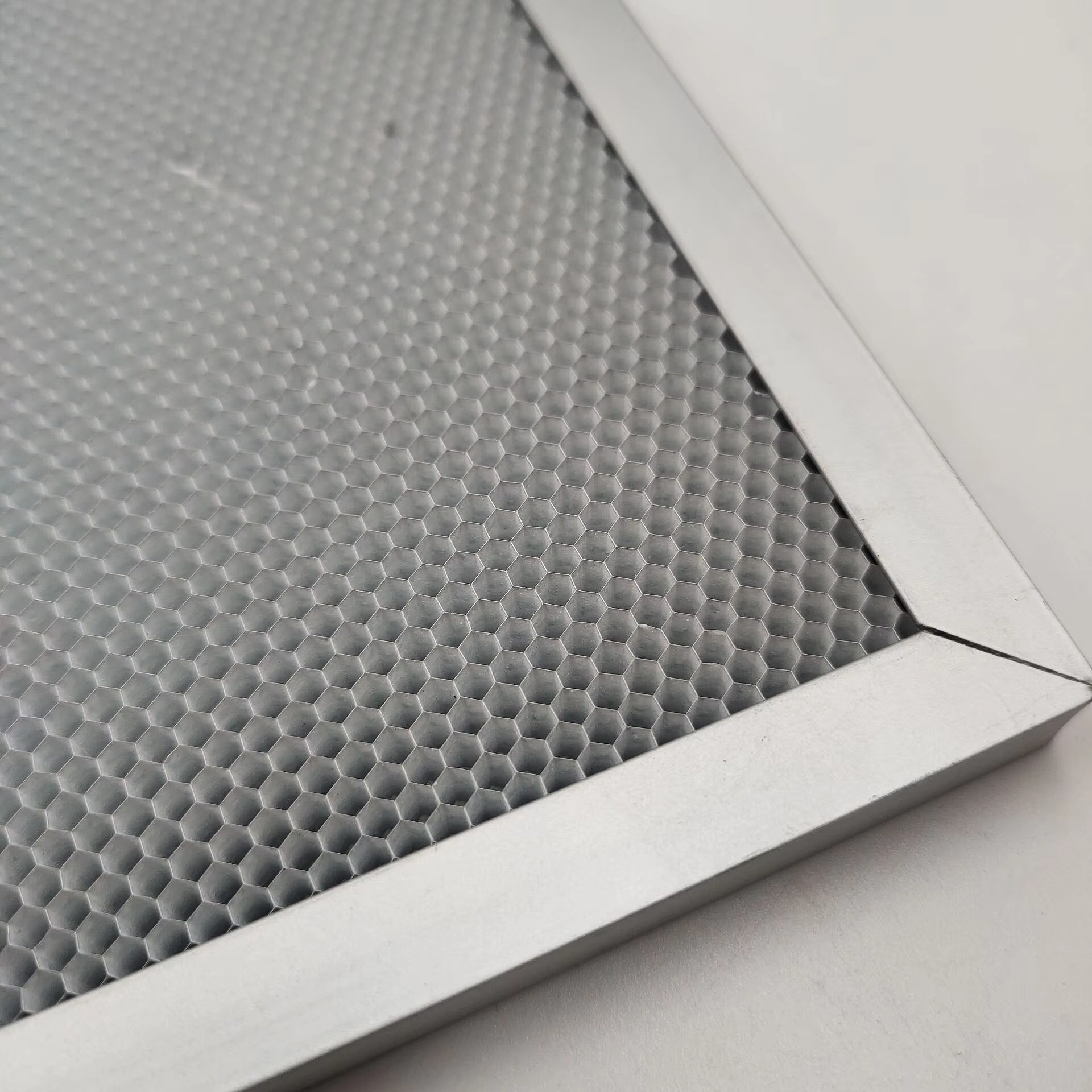 Eco-Friendly Aluminum Honeycomb Core Photocatalyst Air Filter with High Permeability for Rapid Formaldehyde Removal